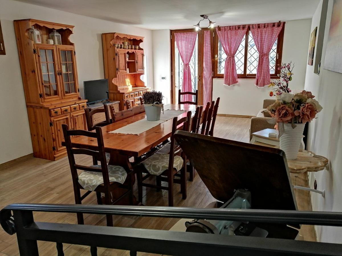 La Casa Del Borgo-Intero Appartamento لاتينا المظهر الخارجي الصورة