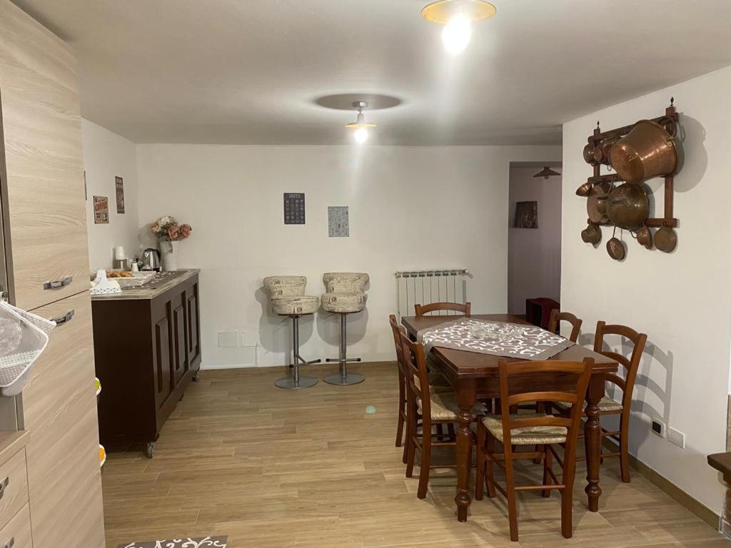 La Casa Del Borgo-Intero Appartamento لاتينا المظهر الخارجي الصورة