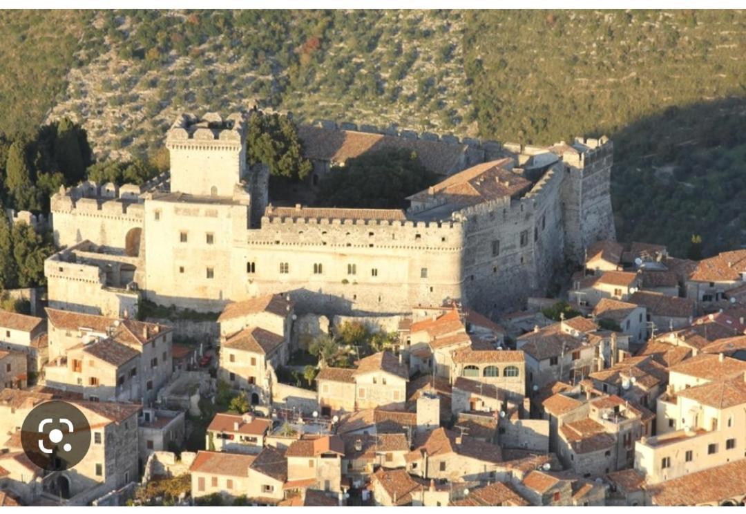 La Casa Del Borgo-Intero Appartamento لاتينا المظهر الخارجي الصورة