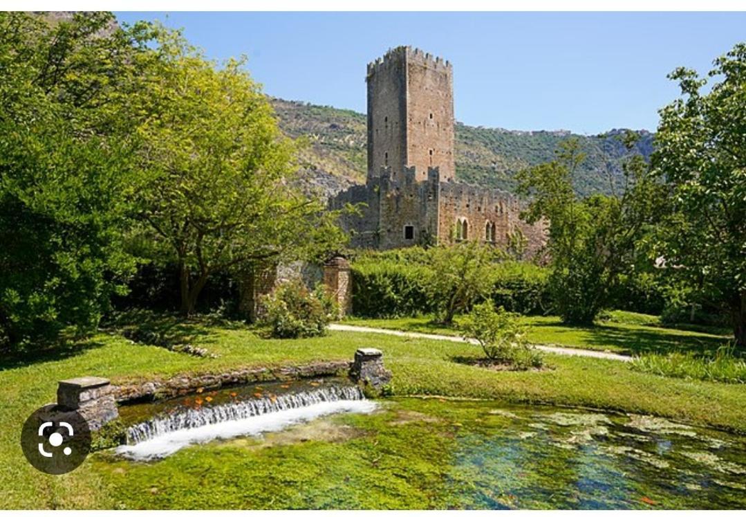 La Casa Del Borgo-Intero Appartamento لاتينا المظهر الخارجي الصورة